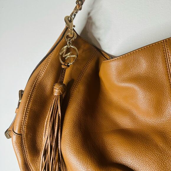 MICHAEL KORS Julia Medium Leather Acorn Tan Shoulder Handbag Purse - Picture 3 of 14